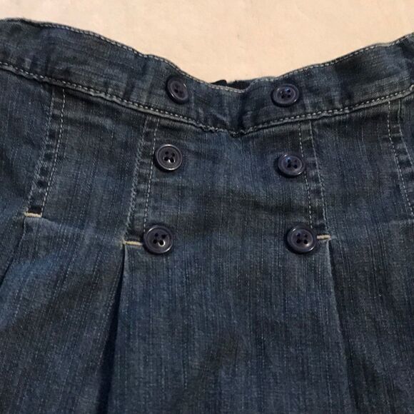 Tommy Hilfiger Pleated Denim Skirt - Size 6X - Picture 3 of 7